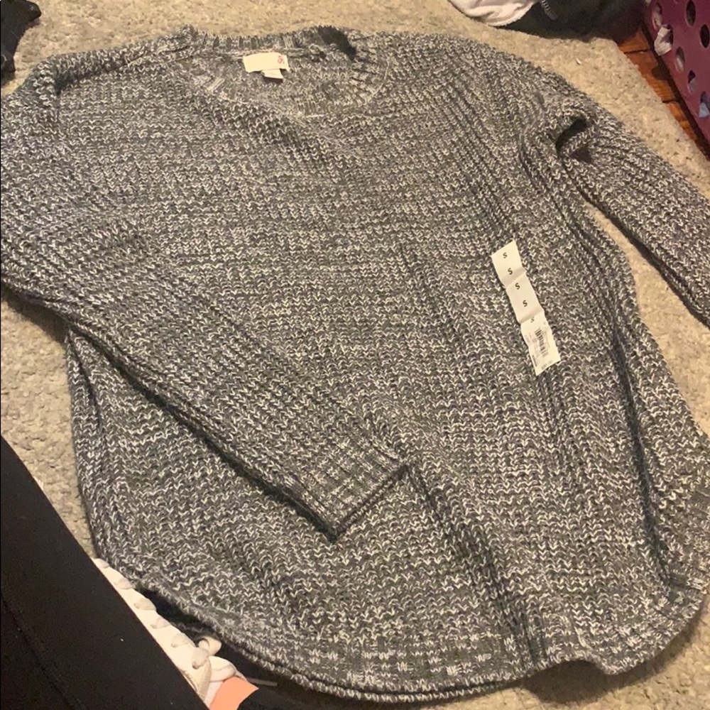 Grey sweater